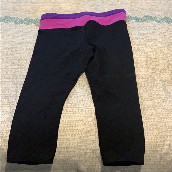 Lorna Jane knee length tights - Picture 2 of 2